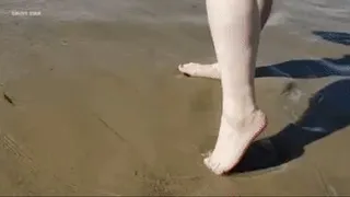 BBW Daisy's Beach Feet