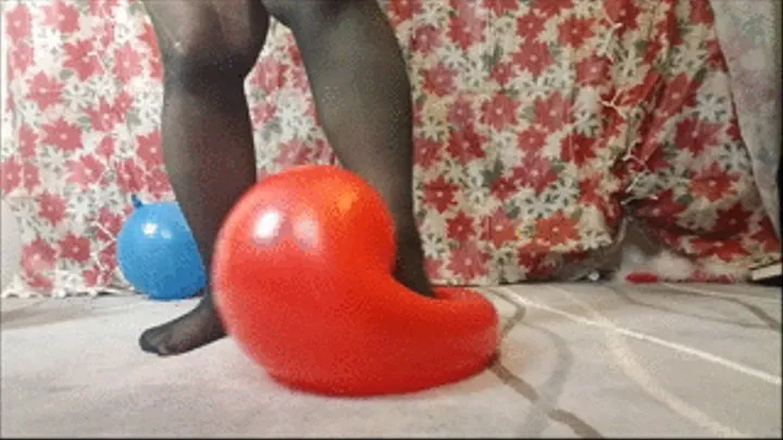 Holiday Balloon Trample 2