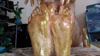 Oiled golden sparkle feet