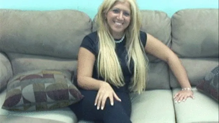 Sexy chubby blonde loves making interview videos