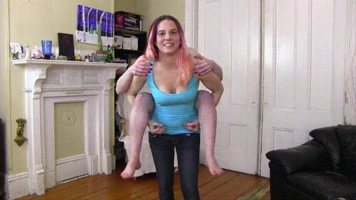 Bianca Lifts Leila