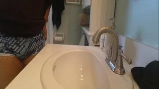 Quick pee in the sink