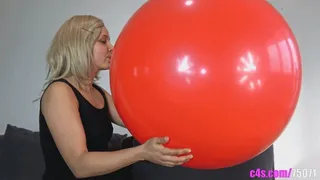 Kia overinflated a giant red balloon for BIG BANG!