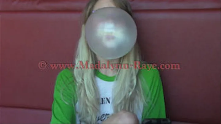 Maddy's Super Bubble Bubbles