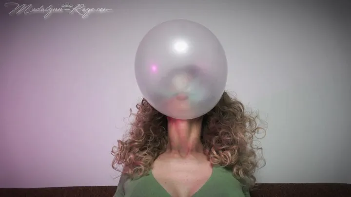 Large bubbles popped covering my face and curly hair!