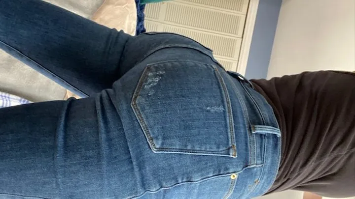 Seduced by my jeans with MistressVictoria