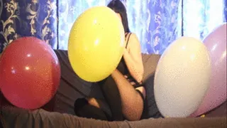 Xsenia bursts balloons by different methods
