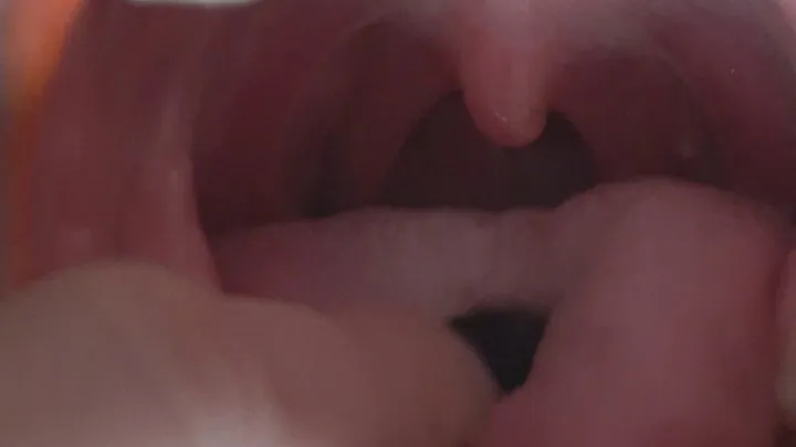 playing with my inside mouth