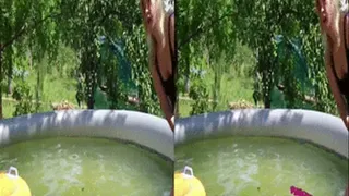 3D- Slinykstylez Girls in Outdoor pool