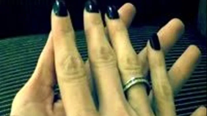 Extreme close-ups of Danielle Trixies hands!