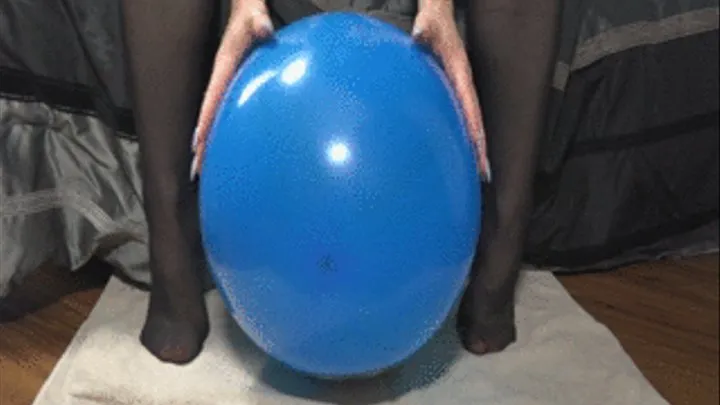 Balloon Trample with pantyhose