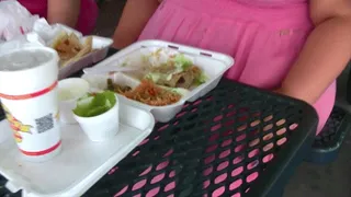 BBW Juicy Jazmynne eats mexican food with SSBBW Apple bomb in the park then Juicy goes for a smoke