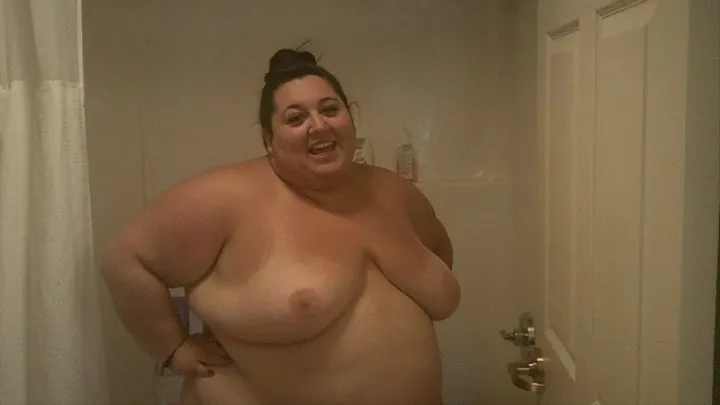 BBW Mimi Melons is taking a shower and washing her pussy and fat body