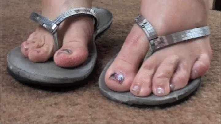 BBW is wearing Sandals and showing off her sexy feet