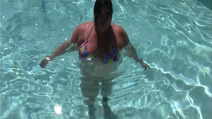 BBW Bella Bendz Sweet Cheeks and Jezebel Jolie are in the pool and shaking their big butts and tits walking around the pool