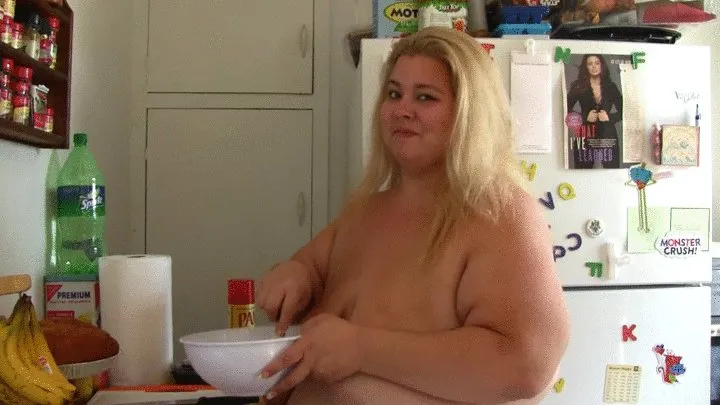 BBW Lola Love Bug is making French toast and eating it and is showing off her big tits and belly