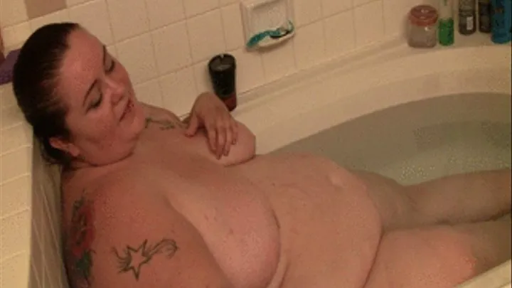 BBW Monika Mynx is smoking in the bathtub has her man jack off in front of her