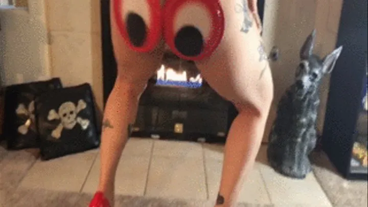 Giant Eyeball Twerk