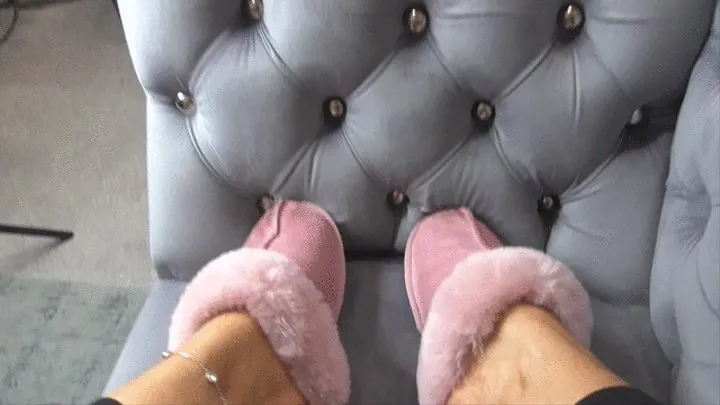 UGG SLIPPER FETISH