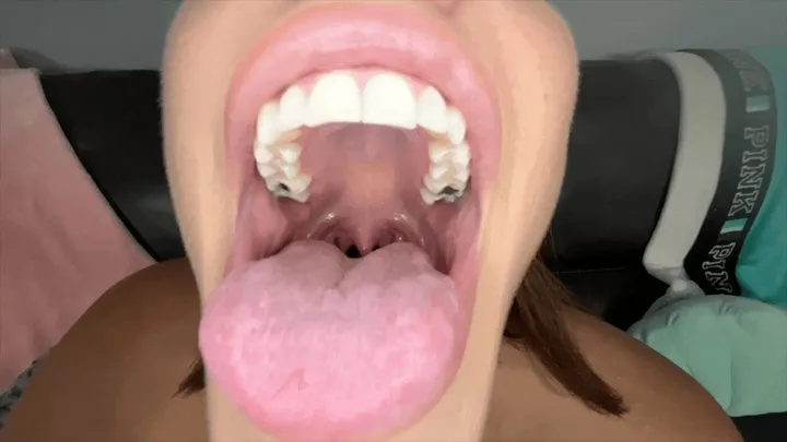 Giantess Nikki Brooks Teases, Eats, & Excretes You (SD )