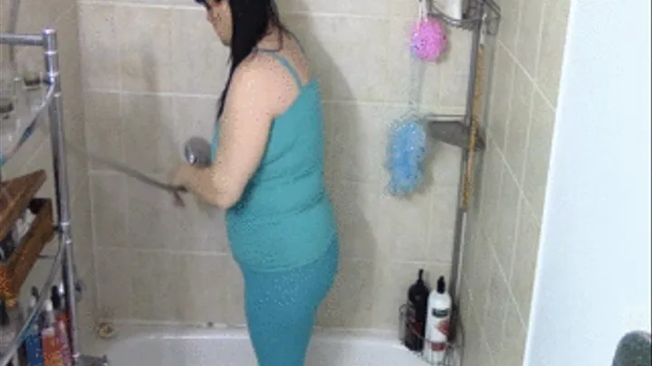 Shower In Mint Green Outfit