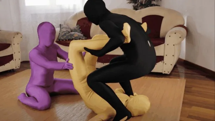 tre ragazze in zentai (1 parte) - three girls in zentai (1 part)