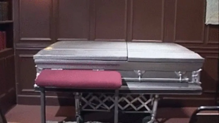 Perv couple has anal sex next to the coffin