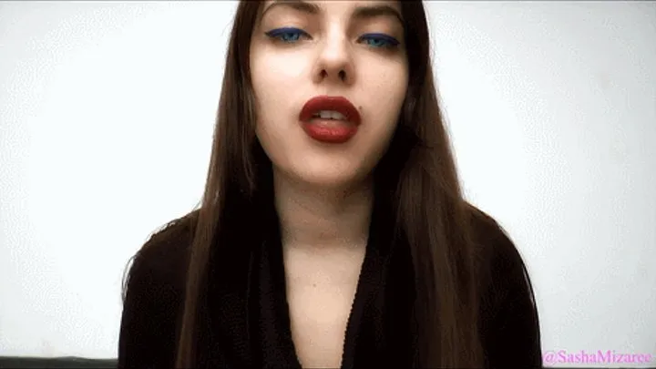 blue eyes and red lips