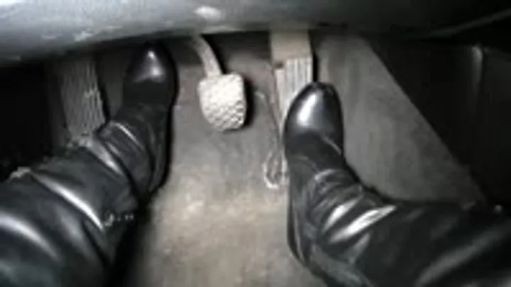 Diana pedal pumps her bmw in high heels boots 1