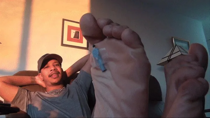 Marq Solez Foot & Butt Crushes Tiny Friend