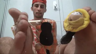 Rico Stomps, Spits & Butt Crushes a Tiny Puppet- MKV