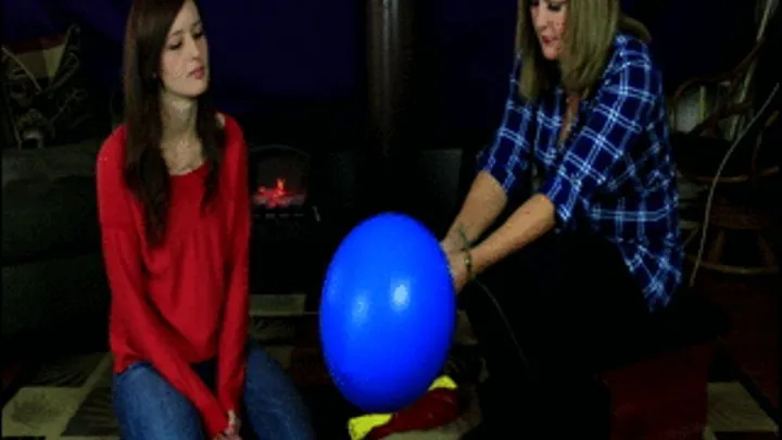 Zoe and Natasha's Balloon Bouncing Pump Popping