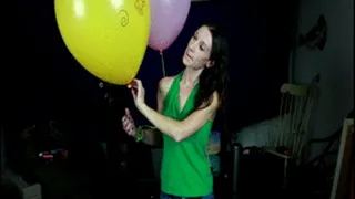 Shout Out Balloons with Helium