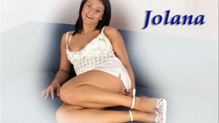 Solo female Amateur Daddys girl Jolana getting ready for sex