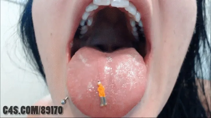 Giantess Eats Tiny Men!