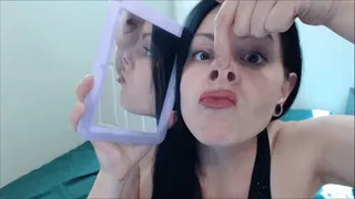 Pignose In The Mirror