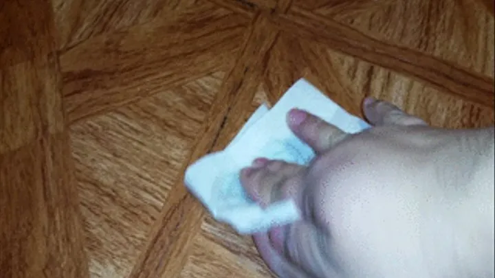 changing my toenail polish