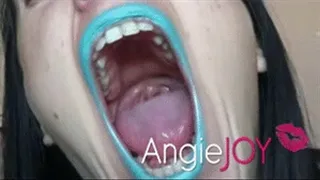 Teething yawning-BLLUE lips/ihhone