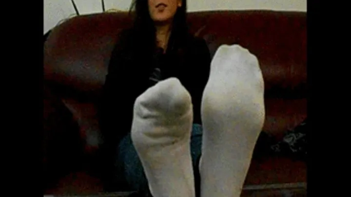 Mongolian sock show (she removes one sock in this video)