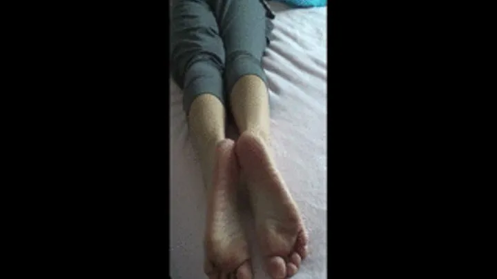 College cuties show you their SOLES part 3!