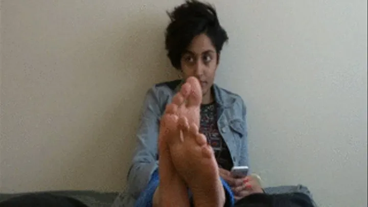 Are you ticklish? Indian college cutie Meera reluctantly gets tickled