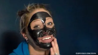 CHARCOAL MASK PEEL