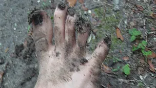 Outdoor Foot Show: Digging With My Toes & Heels!