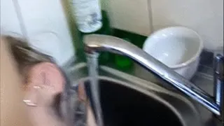 Wash my hair in the sink