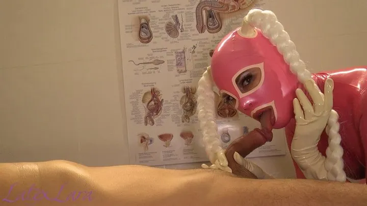 Blow job by the pink Rubberdoll in the exam room
