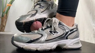 A Shoejob in New Balance 530 Sneakers - Well worn Sneakers crushing the cum out of my slaves cock - - multiedit