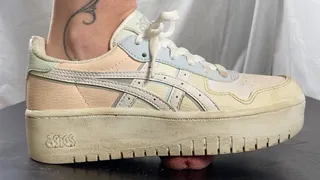 Asics Japan Shoejob - An experience with sneakers - slavecam