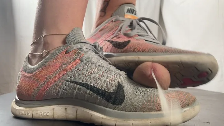 A Shoejob Cumpilation Part 2 - See all Cumshots scenes from our clips we used sneakers - Includes Nikes, Adidas and Asics sneakers - Cumplay scenes and Pussyscenes included