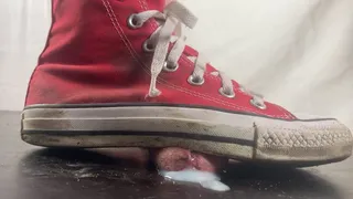 A Shoejob in well worn and dirty Converse Sneakers - Tramplegirl squeezes the cum out of his dick with her red chucks - slavecam only