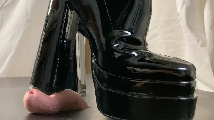 A Shoejob Dream comes true - Bootjob and CBT in black patent leather boots - multicam (slavecam + sidecam edit)